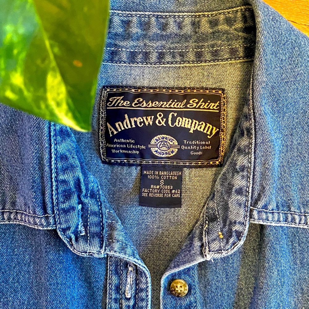 Andrew&Company- Jean short Sleeve Shirt - Picture 5 of 7